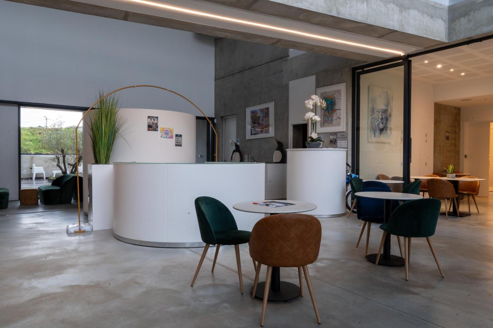 Le B Complexe Hotel Lozanne 外观 照片