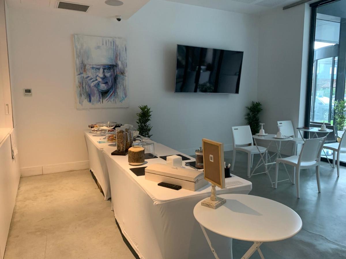 Le B Complexe Hotel Lozanne 外观 照片